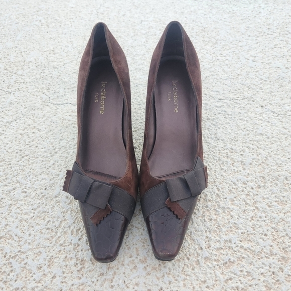 Liz Claiborne Flex Kelly Dark Brown Suede heel size 7 - Picture 1 of 11